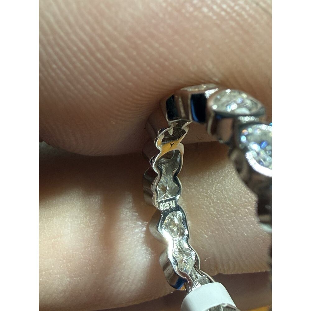 925 Sterling Silver Size 5 1.96ct Hearts Moissanite Ring 3.3mm - Picture 8 of 8